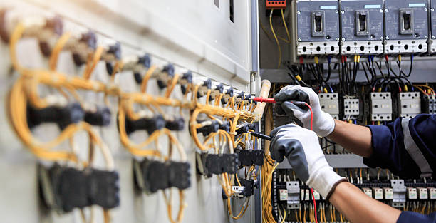 Professional Electrician technician working in Fairfield, OH